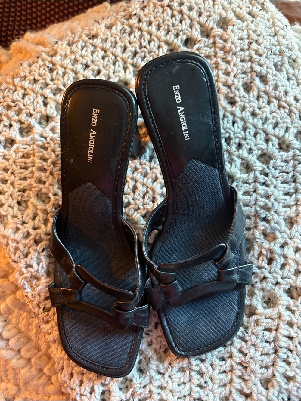 Women’s Enzo Angiolini Black Knot Slide Mules